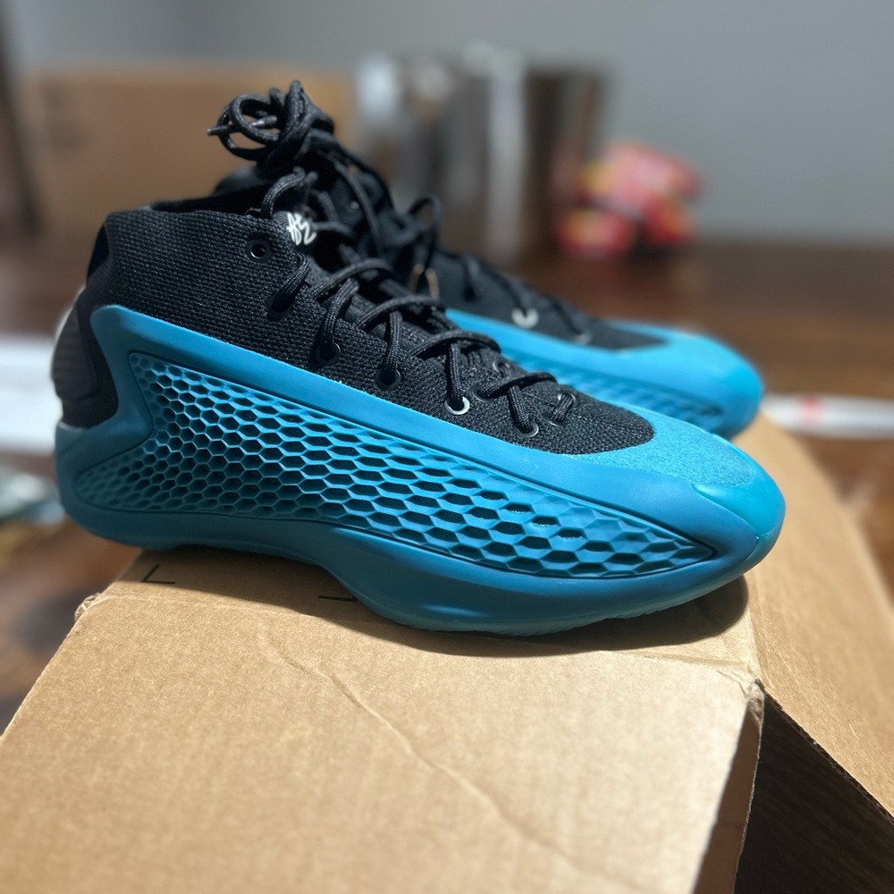 AE 1 adidas Anthony Edward’s